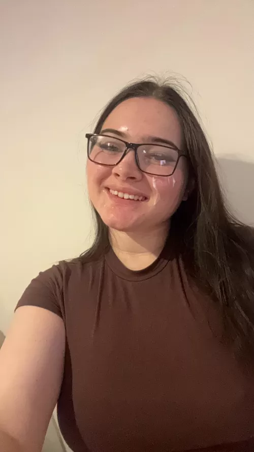 Nothing better than a cumslut with cum on her face