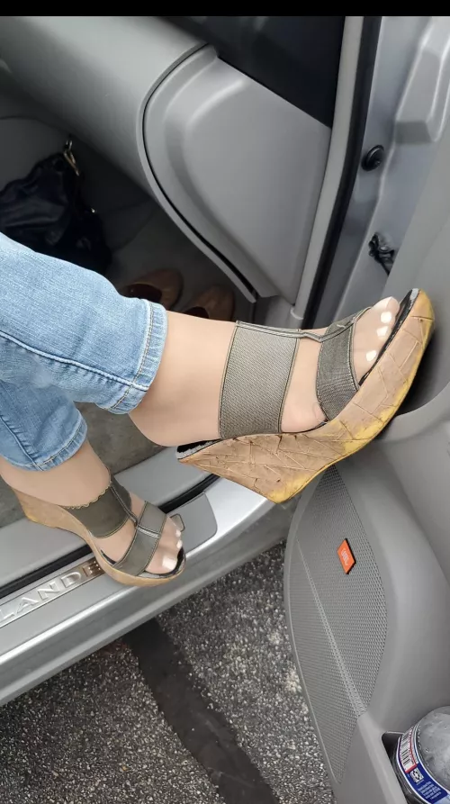 Pairing my Cute Cork Wedge Sandals with a nice pair of Nude Pantyhose.