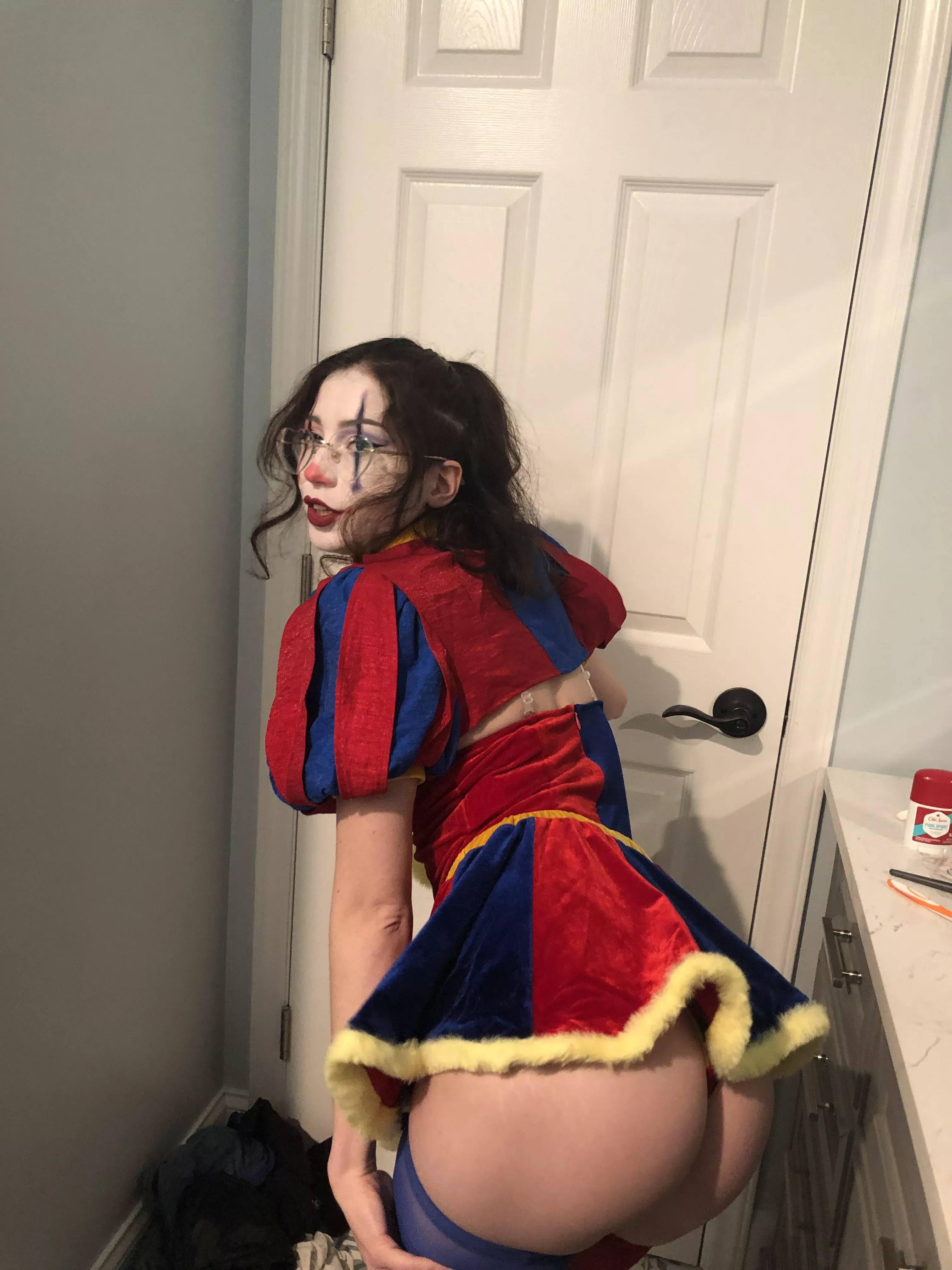 Pomni cosplay but make it sexy ;)