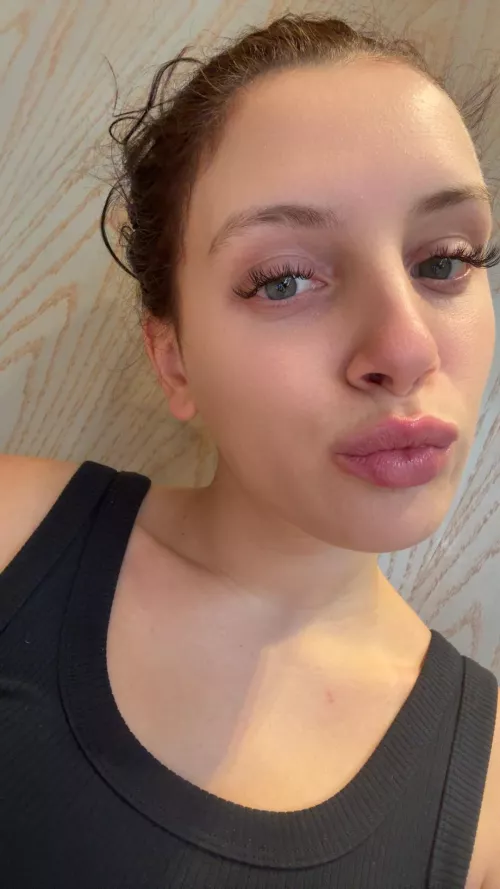 Sick of all the bots and agencies? I'm a real American college girl! Full face, nude, and much more😻