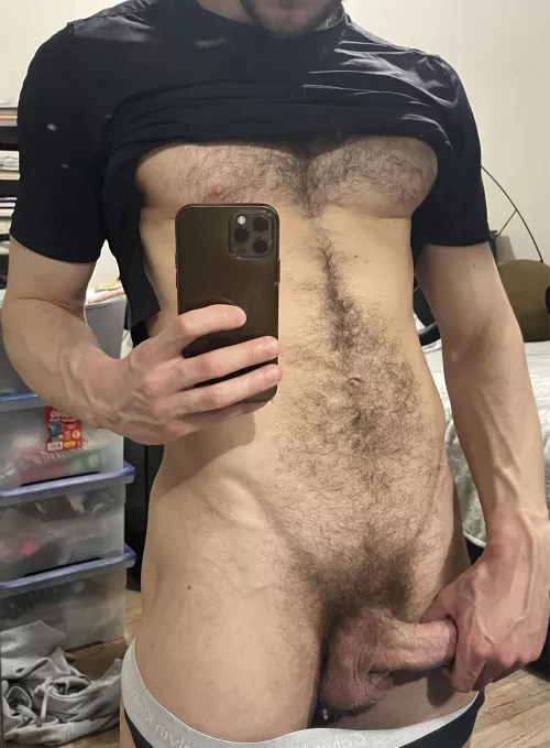 What do you think my hairy pubes smell like here? 