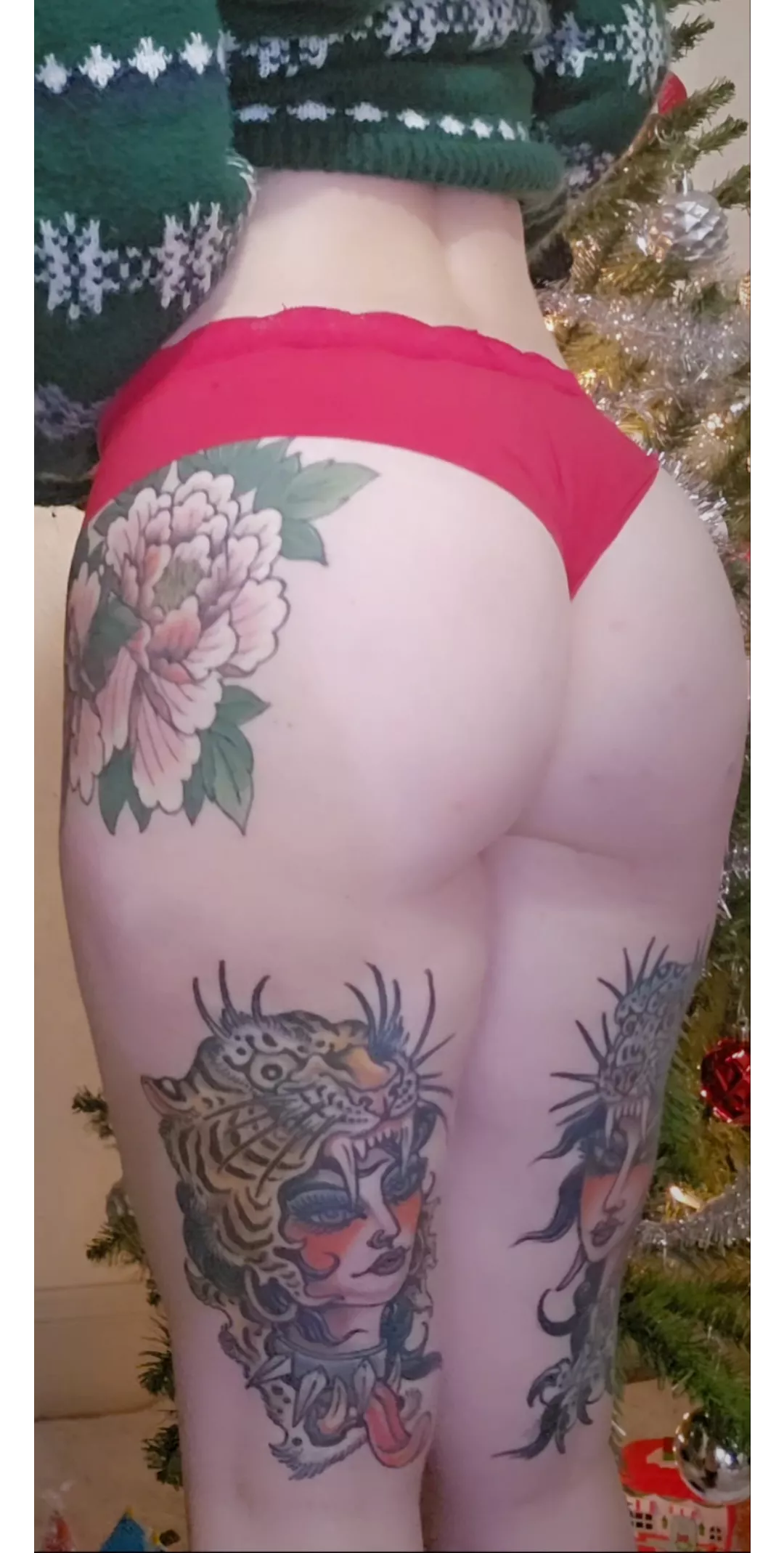 What if I put some mistletoe above my booty 