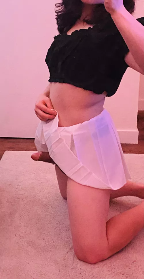 What would you do if you found out I was hiding this under my skirt? 🤭