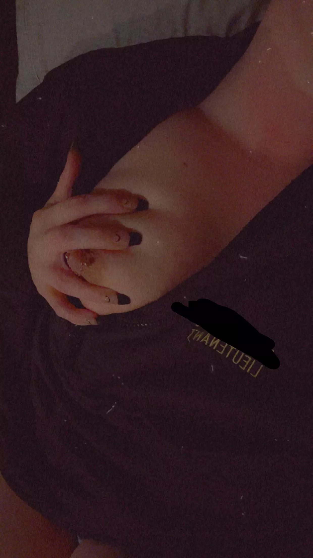 Work is better with no bra💁🏻‍♀️