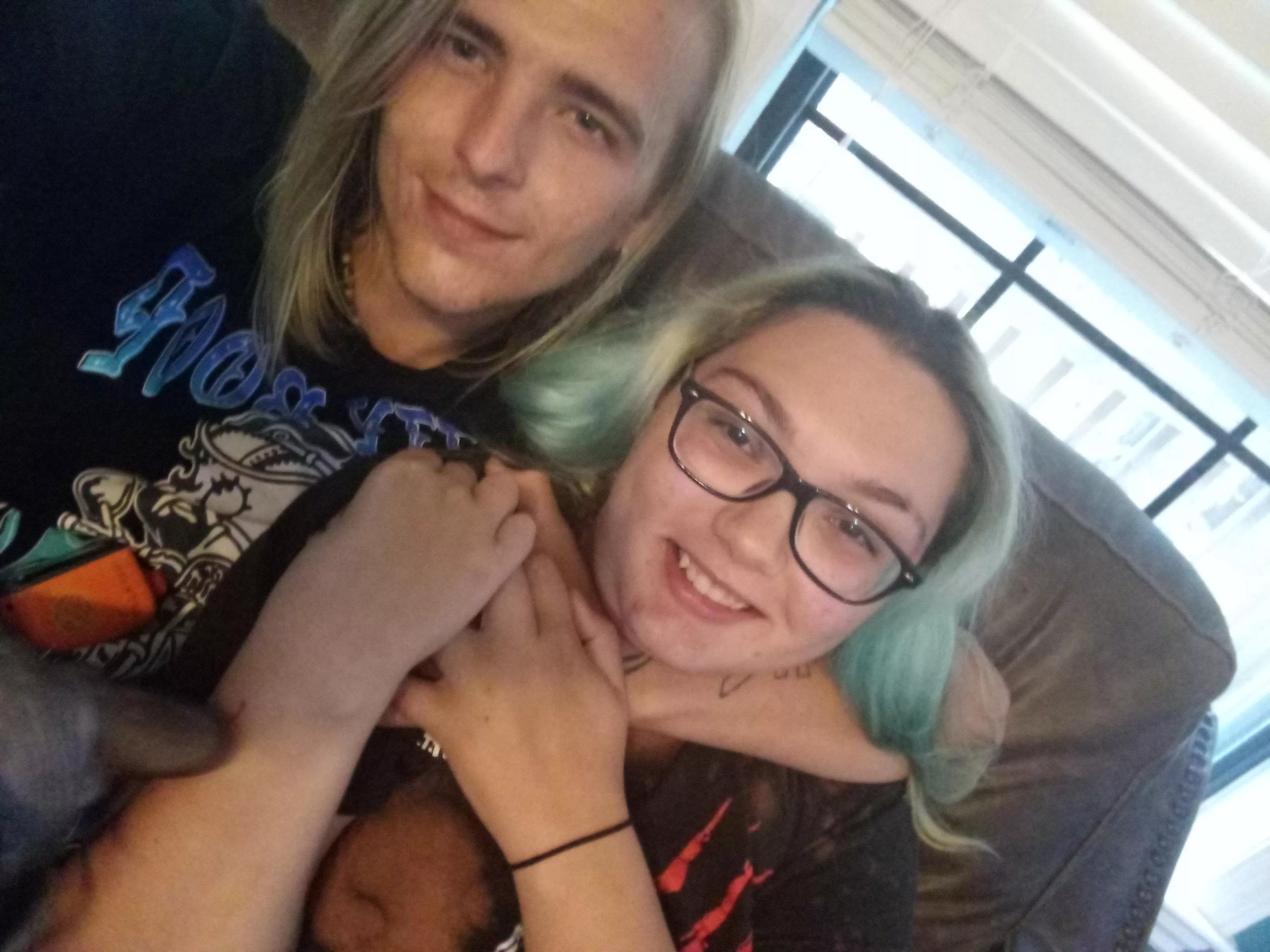 18 [F4F] #Alabama - Little and her daddy looking for mommy