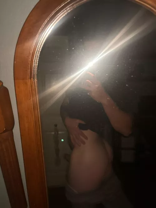 18 let’s play truth or dare hmu