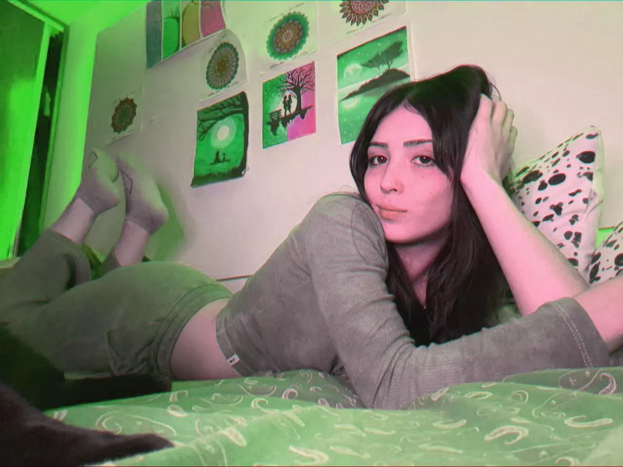 18F Good morning, do you have to go to work today?