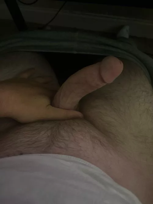 20 [M4F] Cary area, looking for a fwb no strings attached just mutual pleasure.