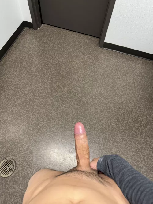 [25] what would happen if you walked in ? 😘