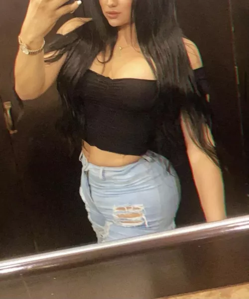 28 [t4m] #Orlando tgirl hosting Anon Gloryhole for slim or fit straight guys with big cock. My Gloryhole is set up in my home and it's completely free. Please check my profile and read what I’m looking for. Send pics. 