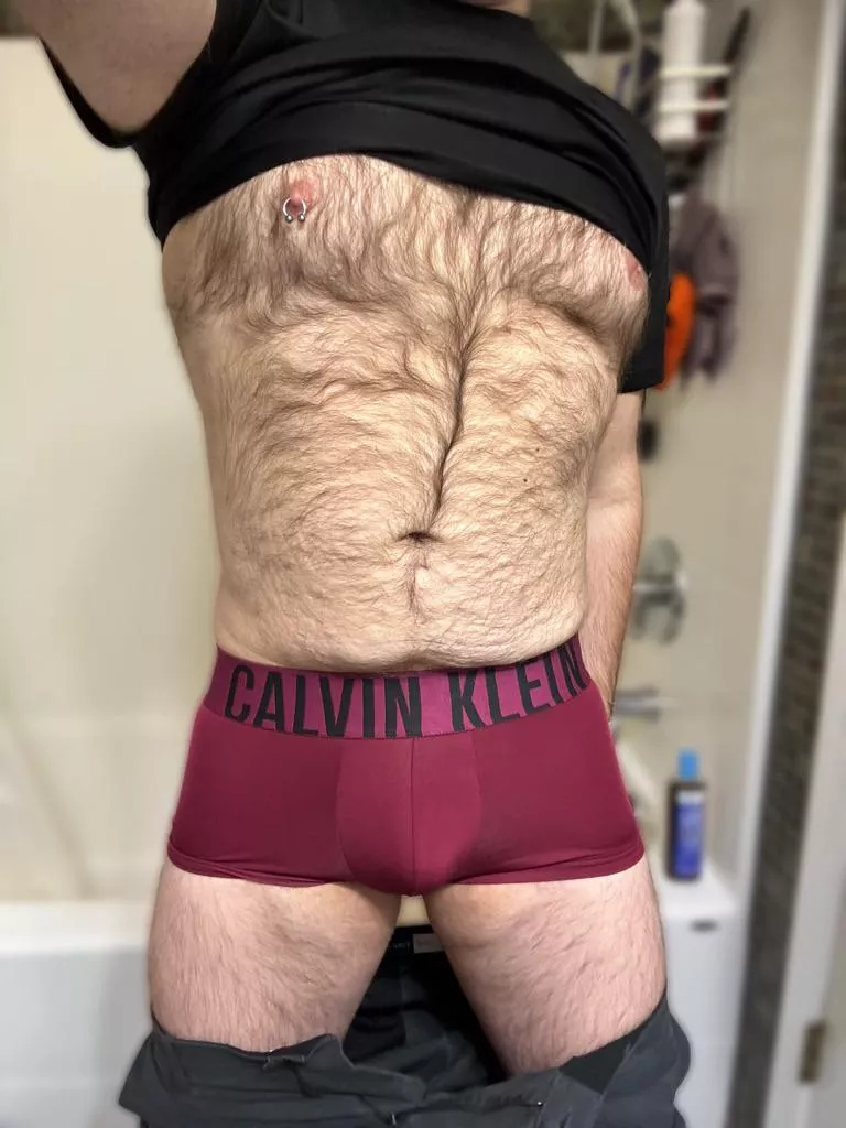 34 home from work and ready for a good boy to worship me