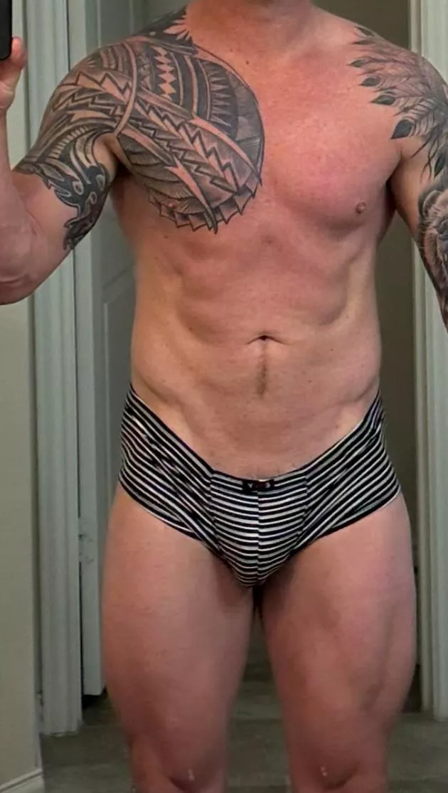 [39] Hubby wants to know if he is still a DILF? 
