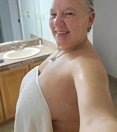 🎁 A gift from my lovely aunt to start the week.