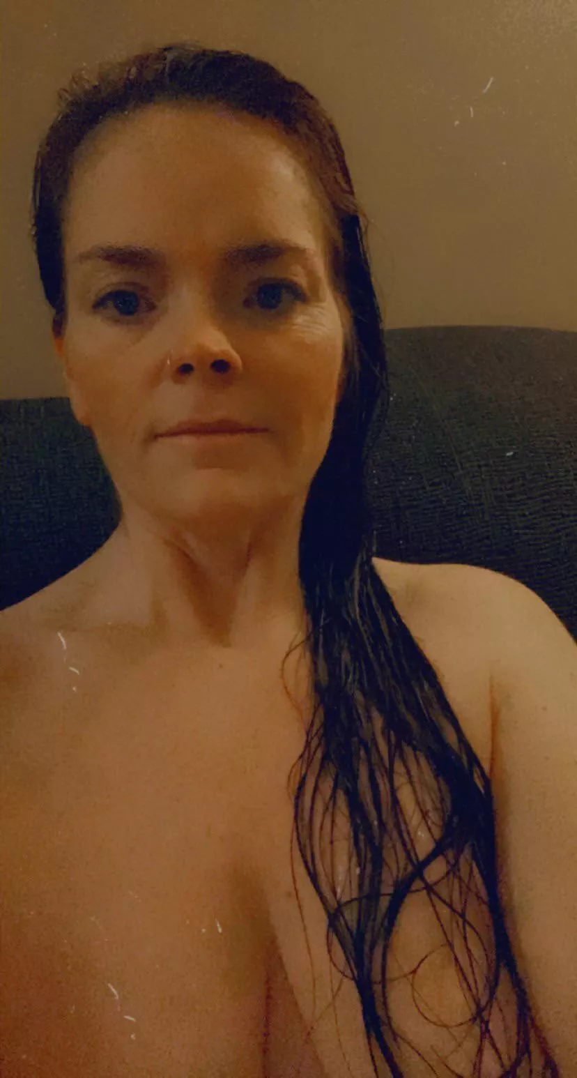 All natural, fresh out of the shower….