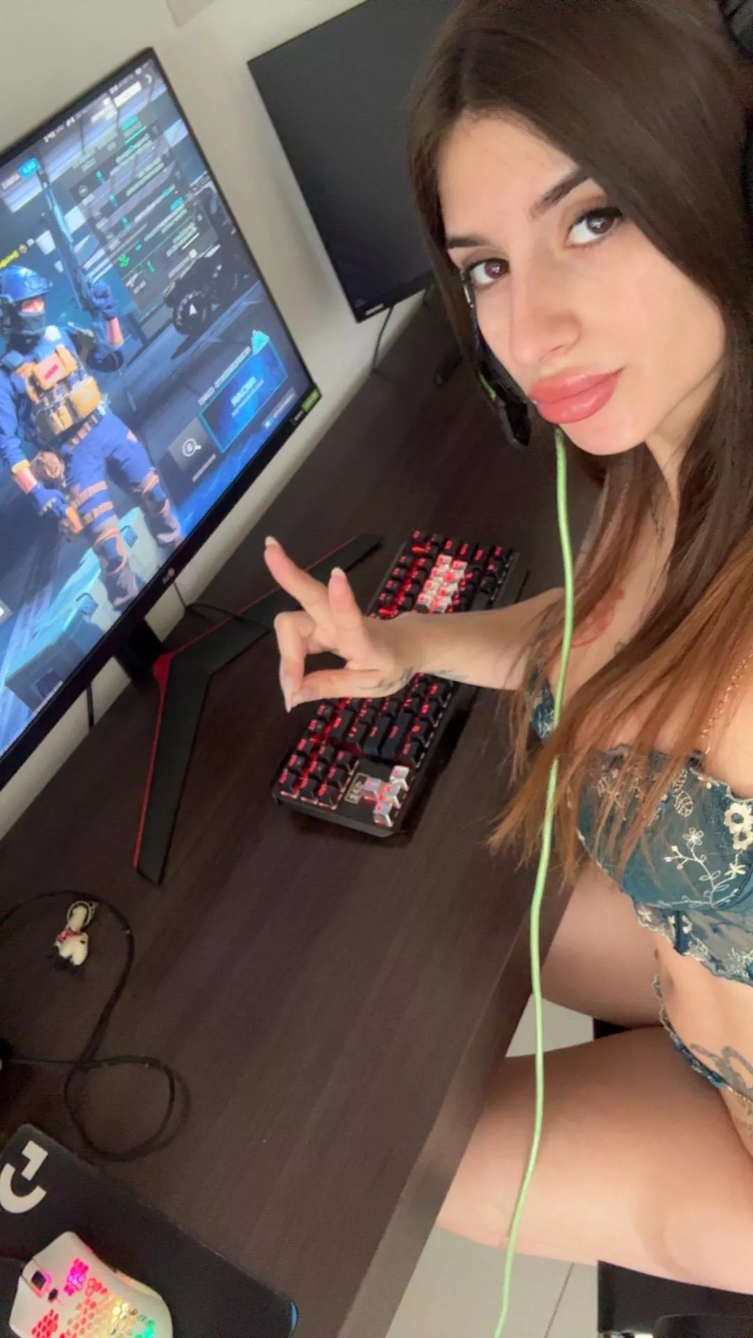 Are filler lips outdated?