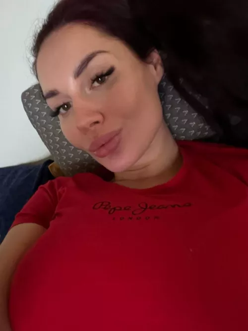  Are my lips big enough? 