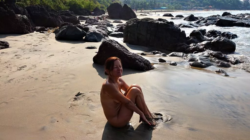 black stones - black sand