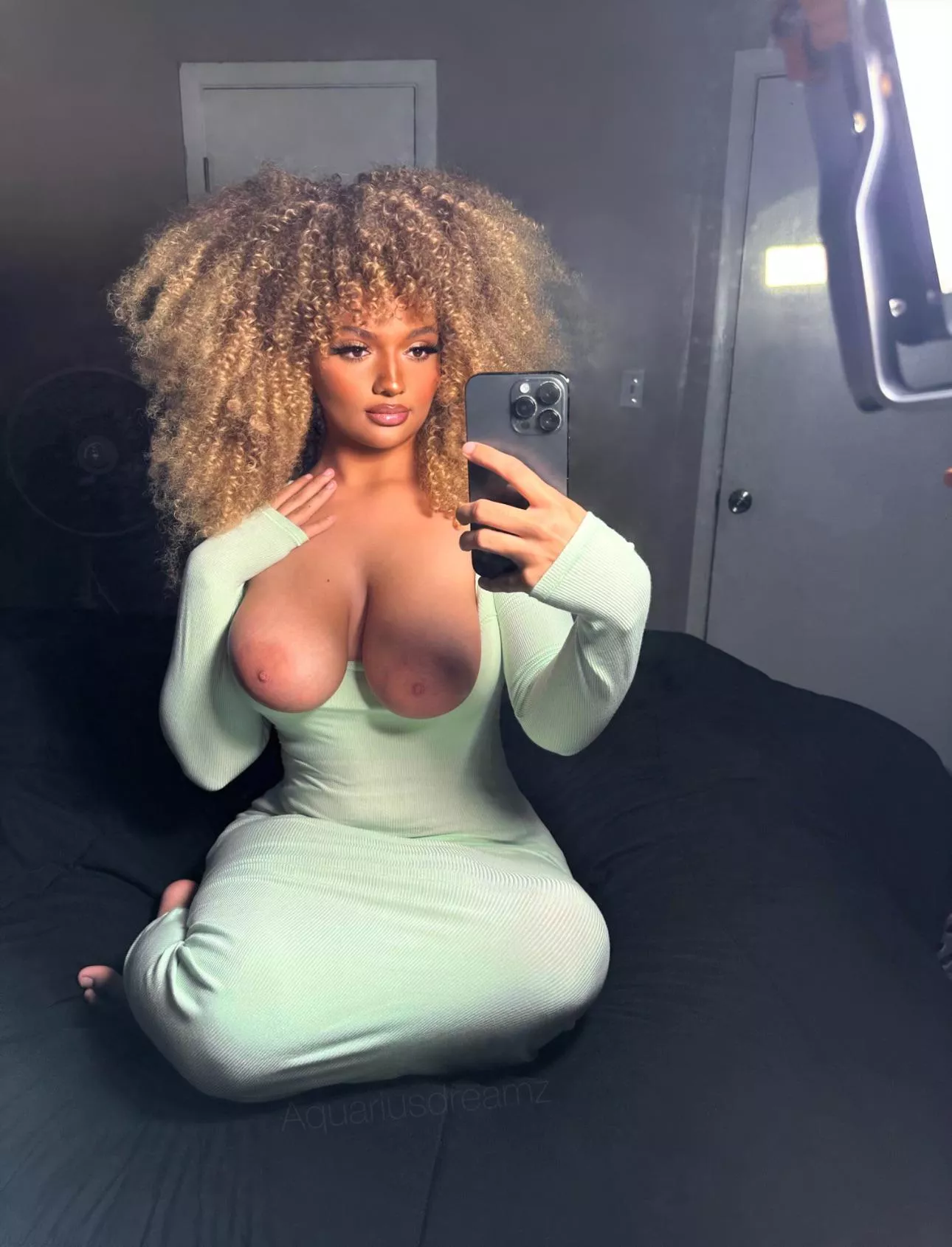 [black x white] Showing off my natural milkers! 