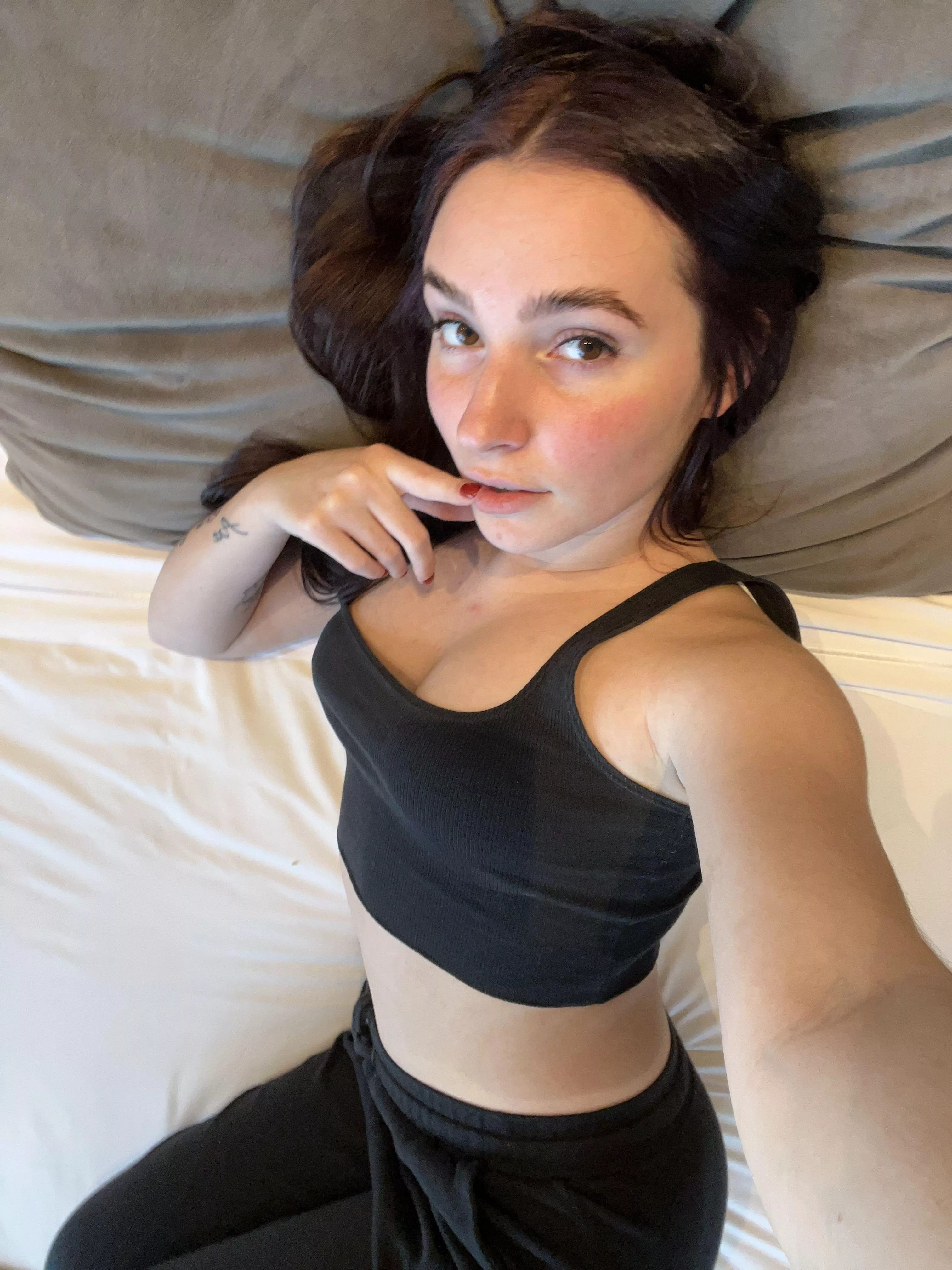 Breed me now I want it all inside me!!!