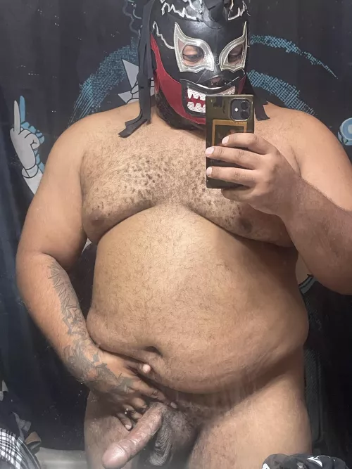 Check out my mask 🥴