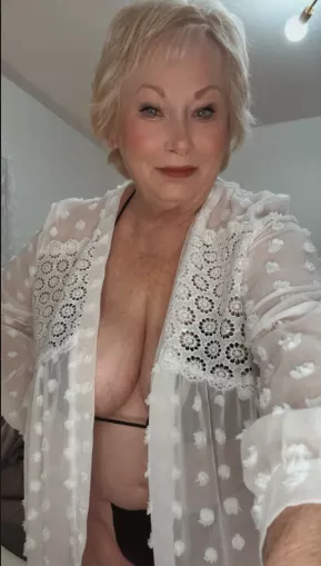 Come and let's have some fun. GILF