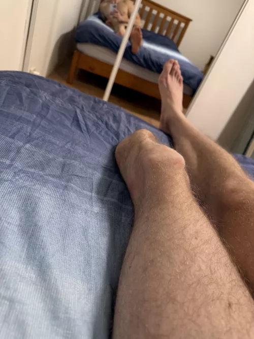 Come snuggle with me 