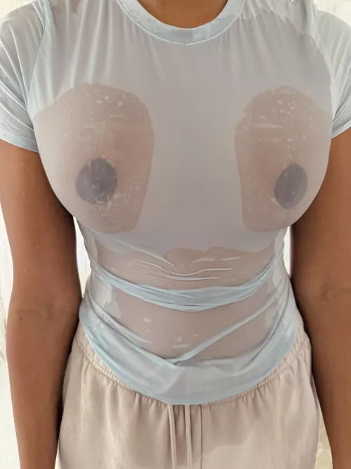 Couldn’t resist getting wet in this shirt 