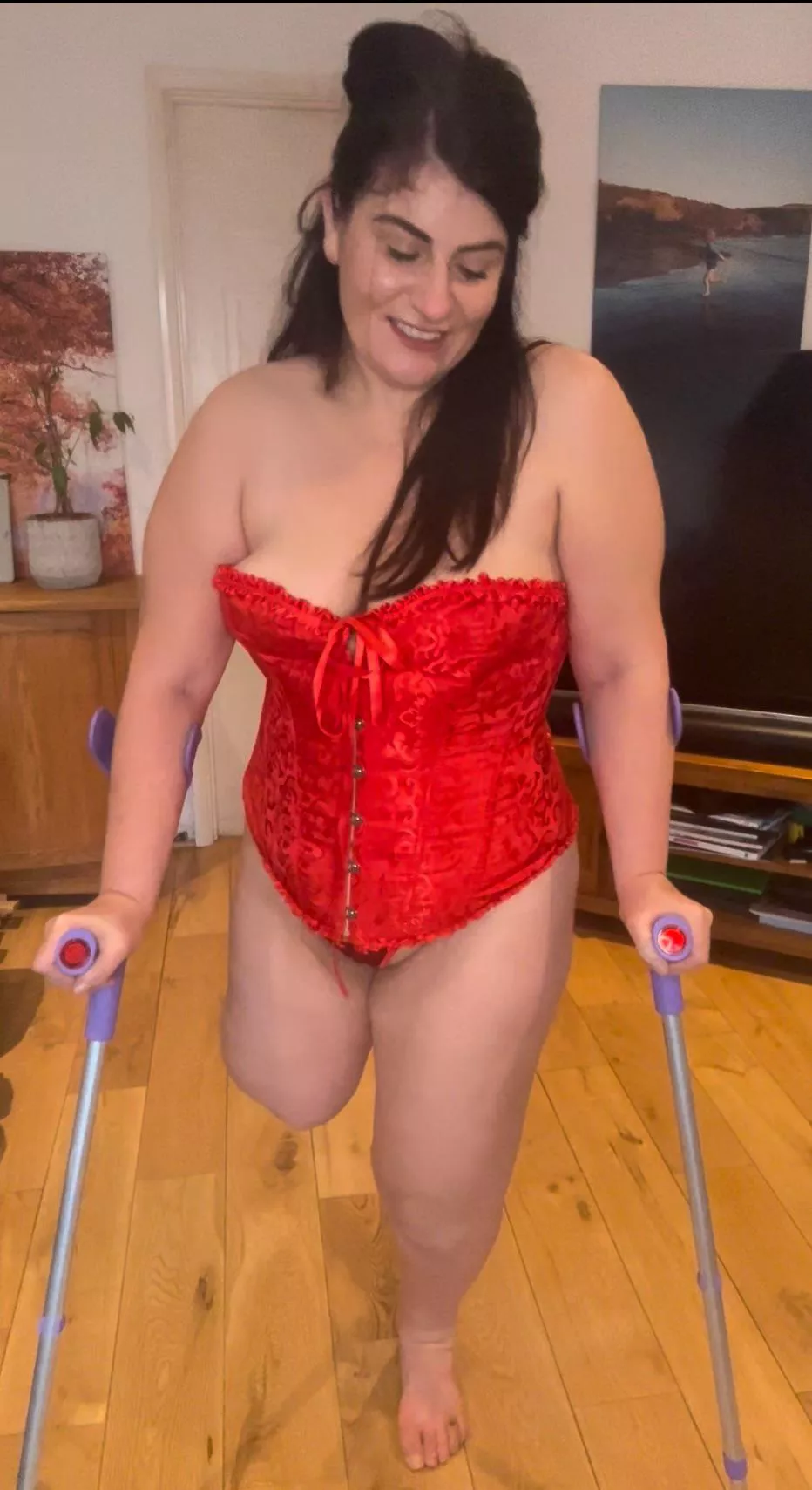 Crutching for my fans ❤️