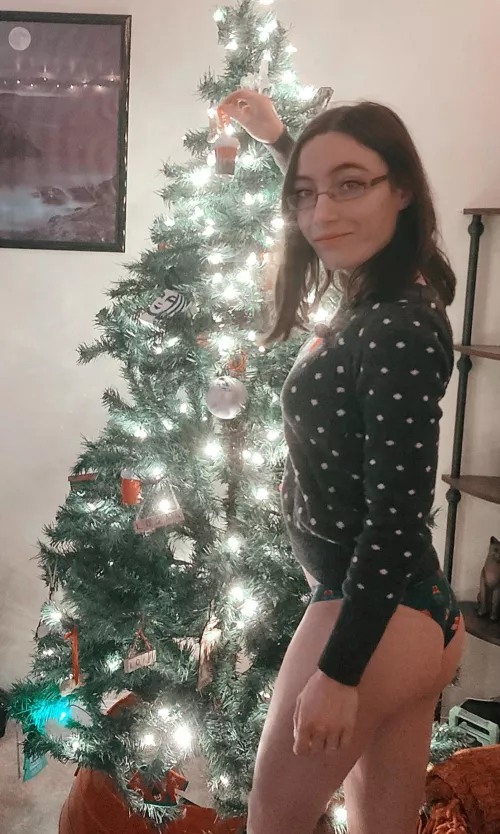 Decorating the tree in my panties 🎄🤭