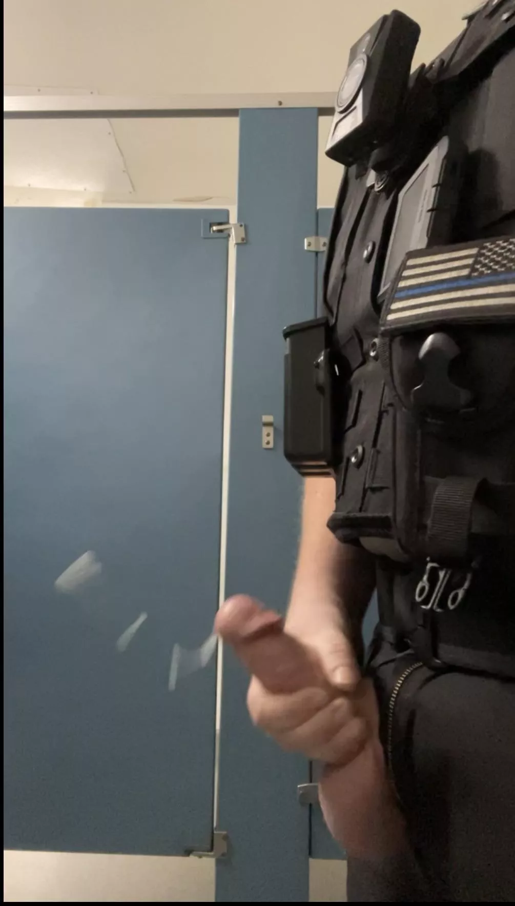 Does anyone appreciate a good cum shot? Who can I send these too? Dms open