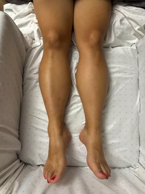 Everything is so sore, could you rub starting with my soles? 🤭