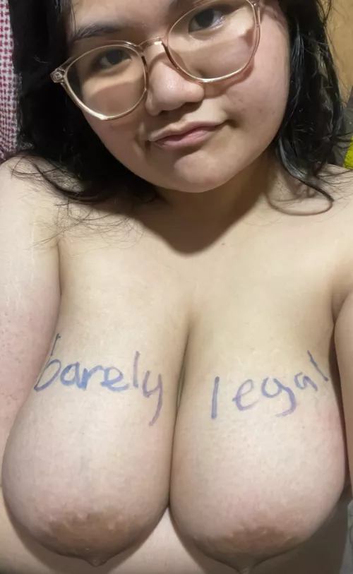 f18 posting my first nude 