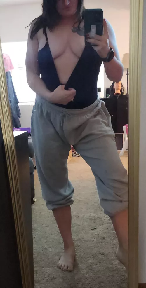 Feeling sexy and comfy [Spokane Valley]