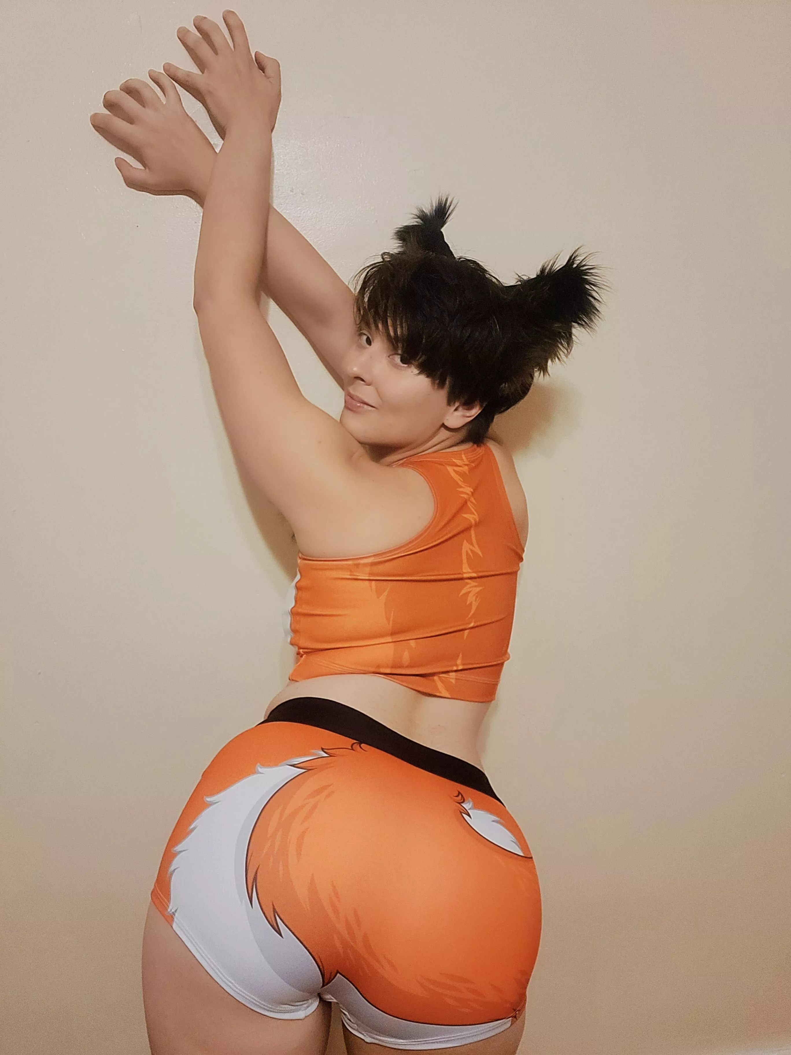 Foxes are in heat this time of year [Oc]