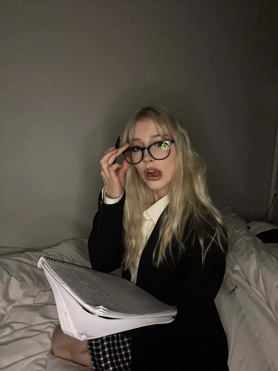 Get yourself a girl that sends you pics like this. 