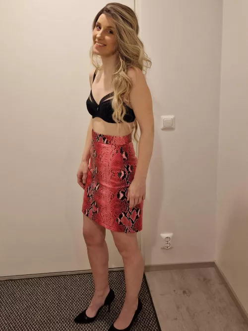 Going out with the girls😗