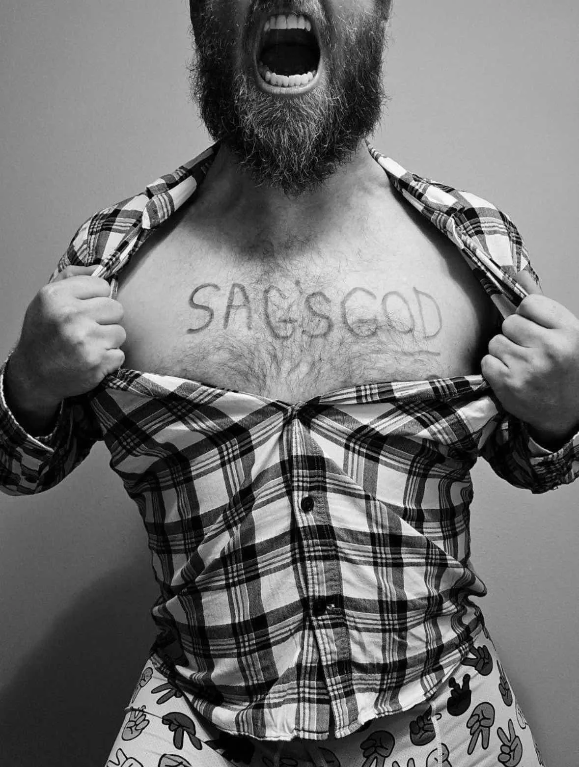 HAPPY BIRTHDAY TO THIS HOTTIE BISH SAGVIBES