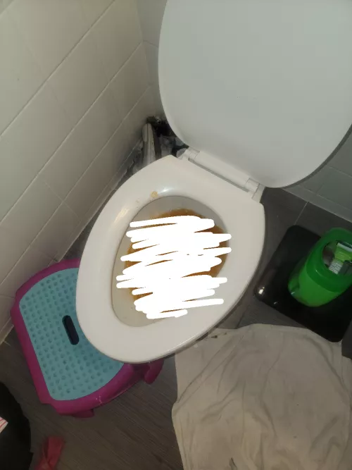 I been puking the past 2 days. Wanna see? 