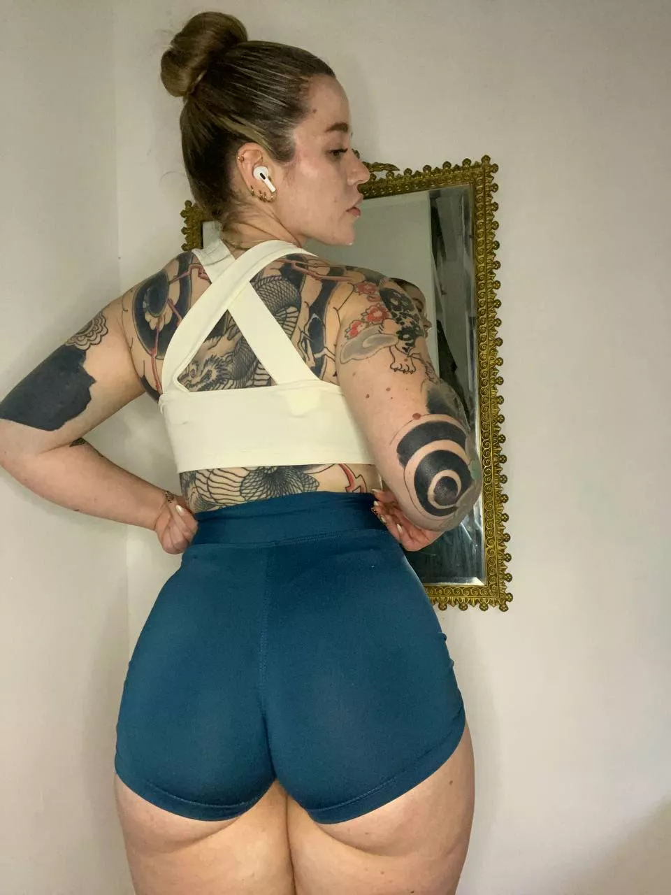 I bet you'll have some naughty experience with me...