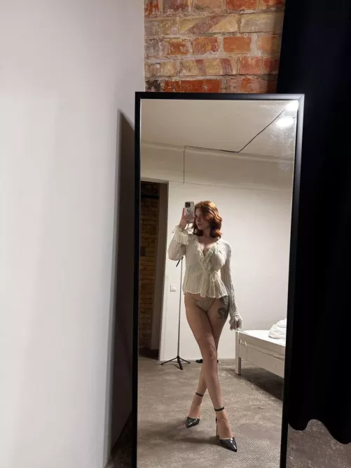 I feel horny when I wear heels [F]