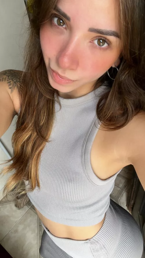 I know you are ready to cum on my face