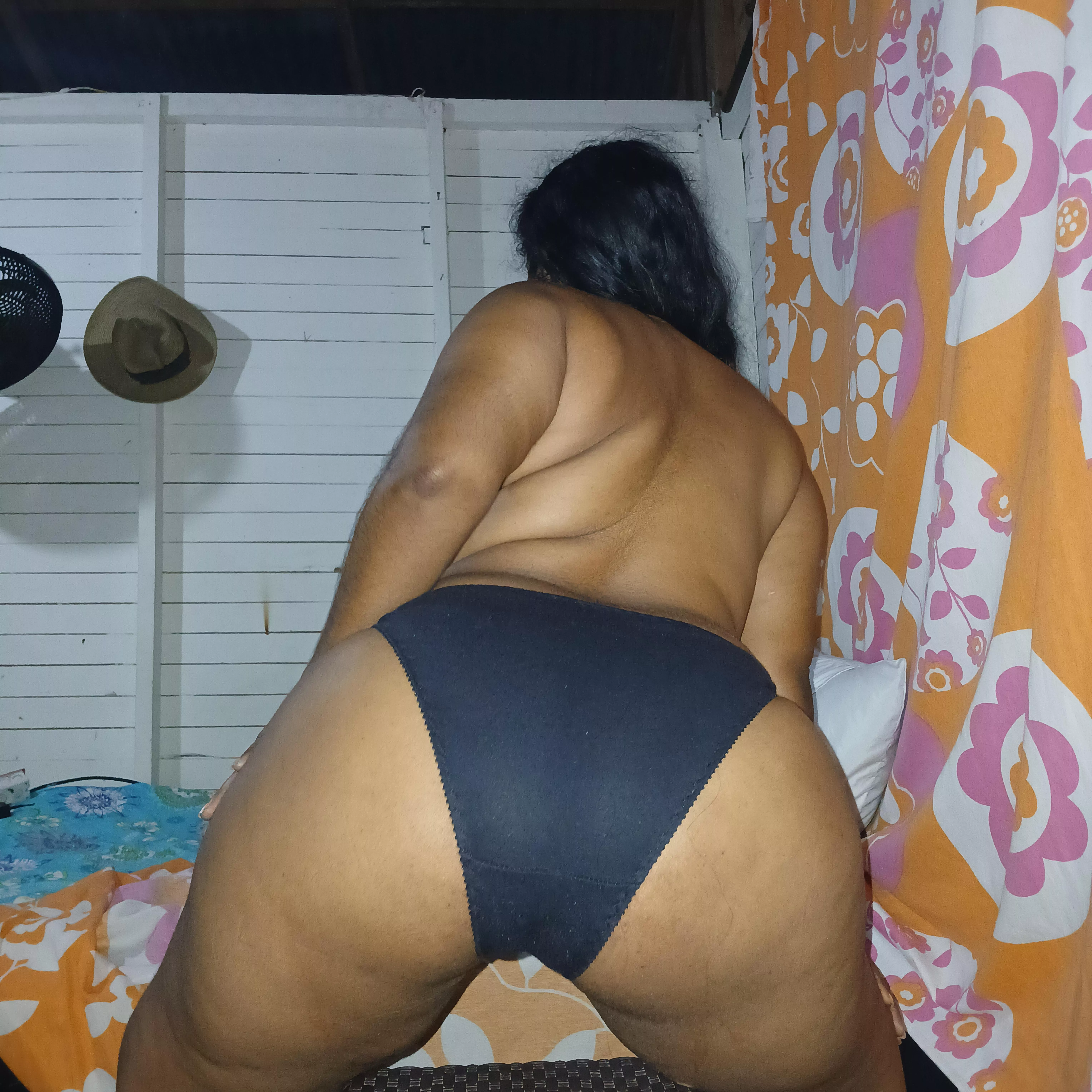 I love my tail 🔥🍑🍑🍑