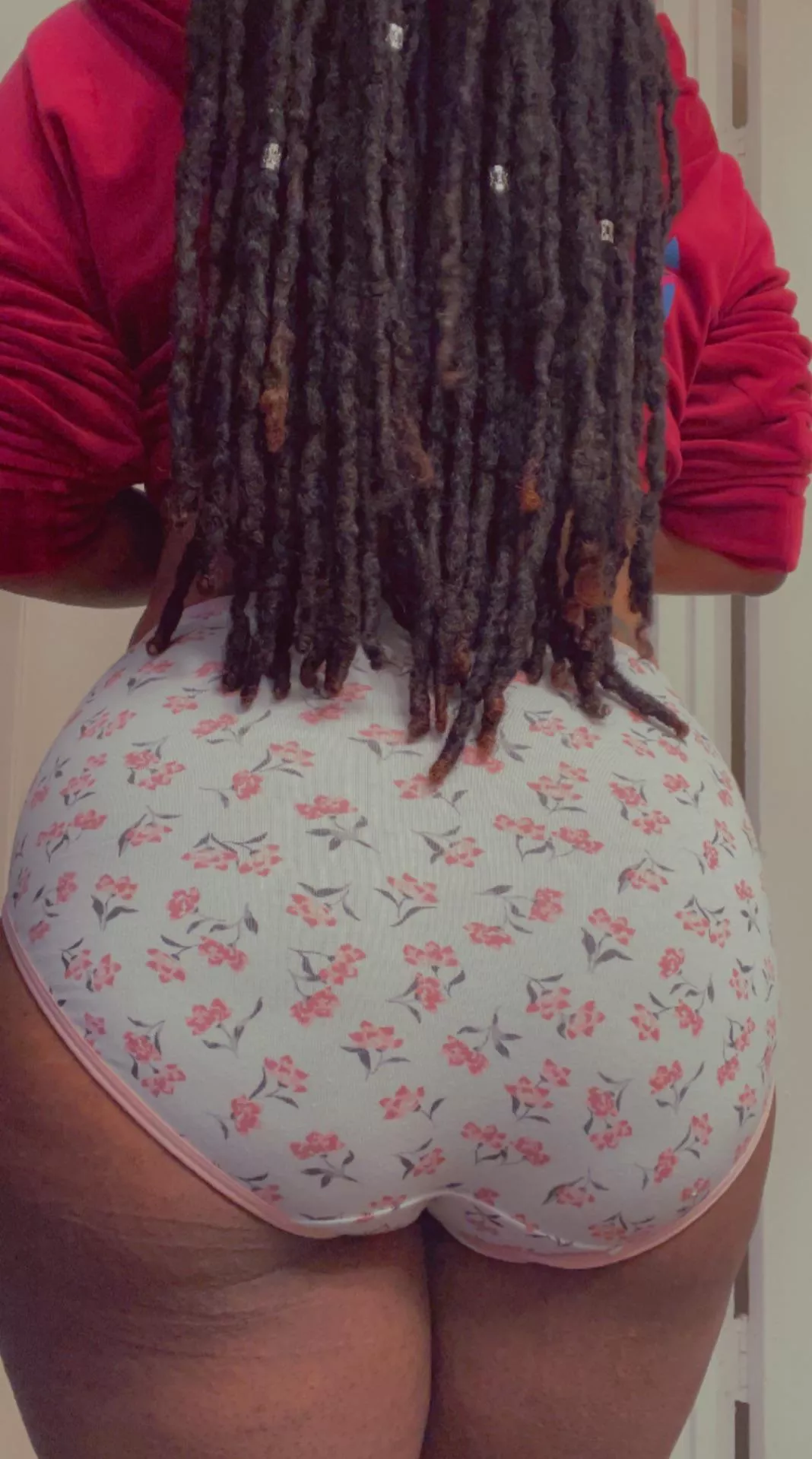 I love these complete/full coverage also high waisted 