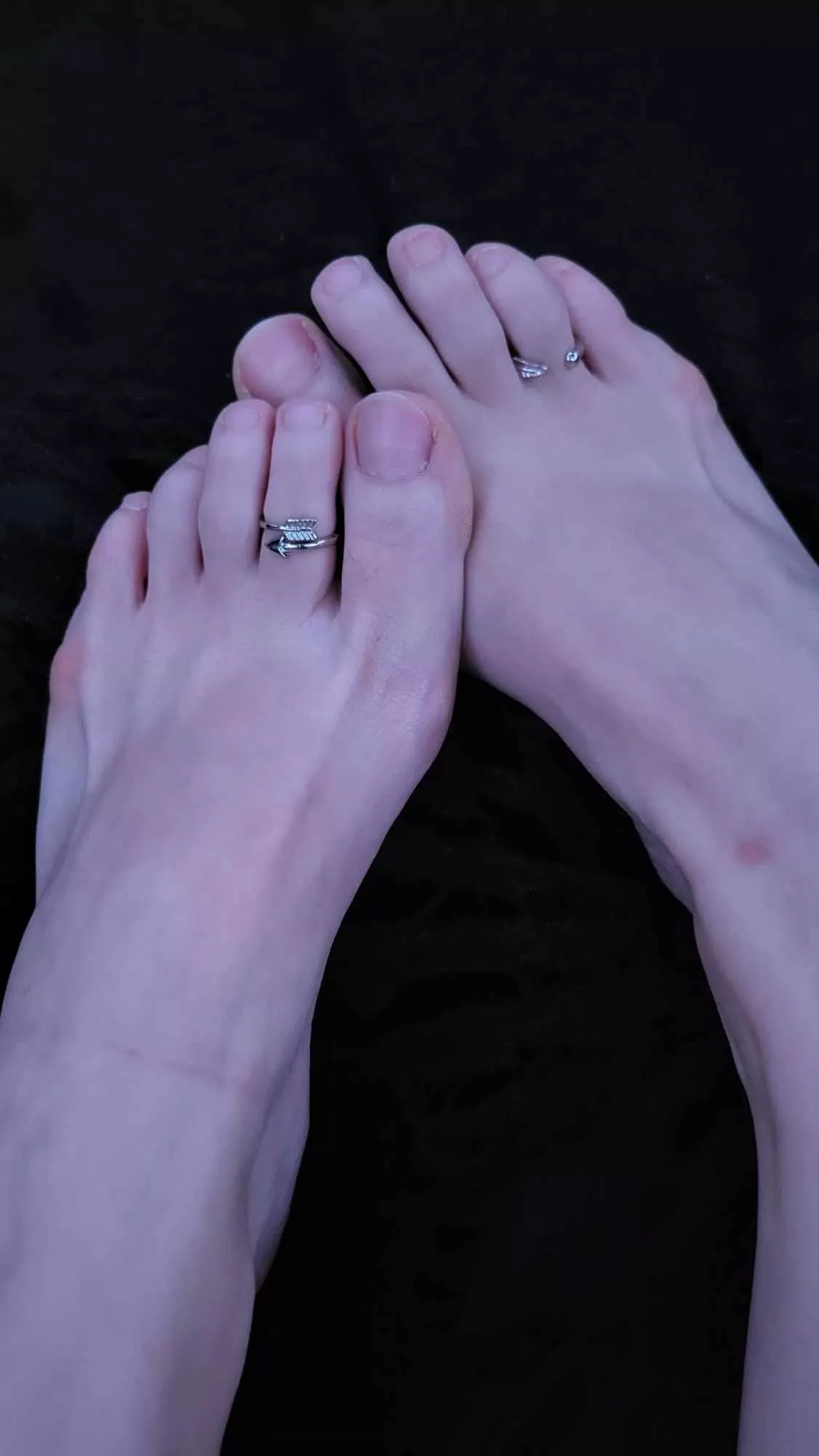 I'm new and on feetfinder now 