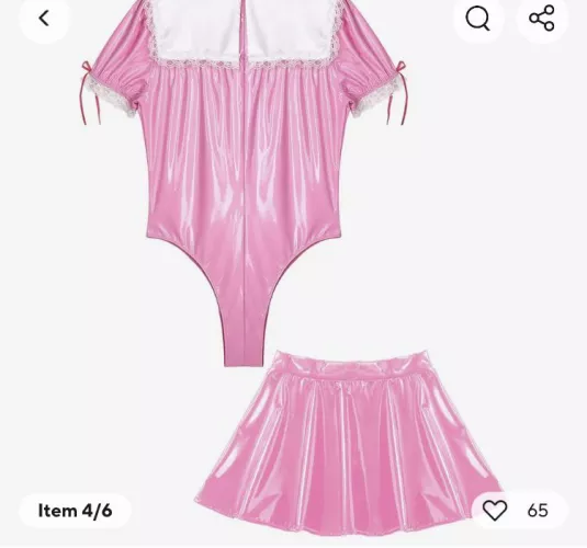 Is this a good outfit to spend  every evening and night for a week in a hotelroom in Amsterdam?