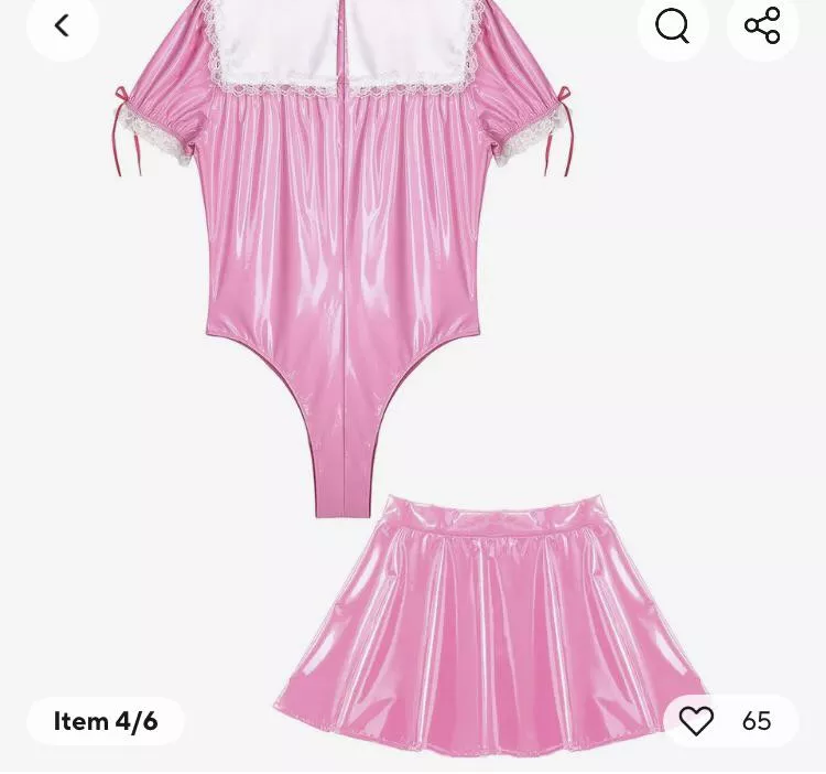 Is this a good outfit to spend  every evening and night for a week in a hotelroom in Amsterdam?