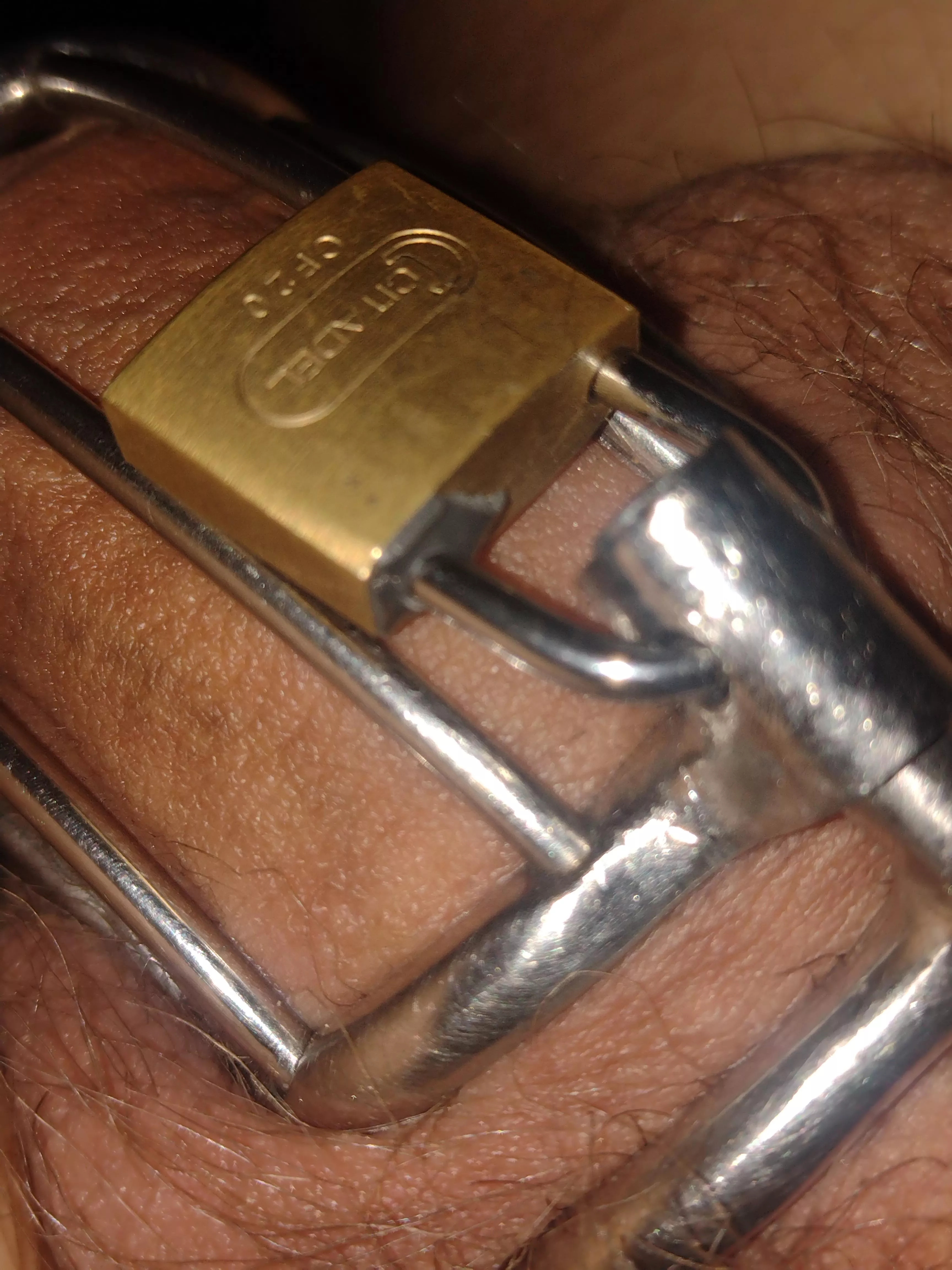 JB Kwik in padlock