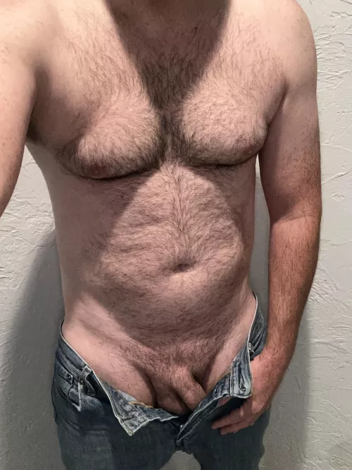 Just my hairy dadbod in jeans. 42