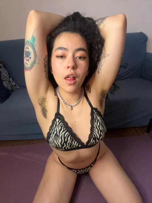 Just the average hairy girl next door