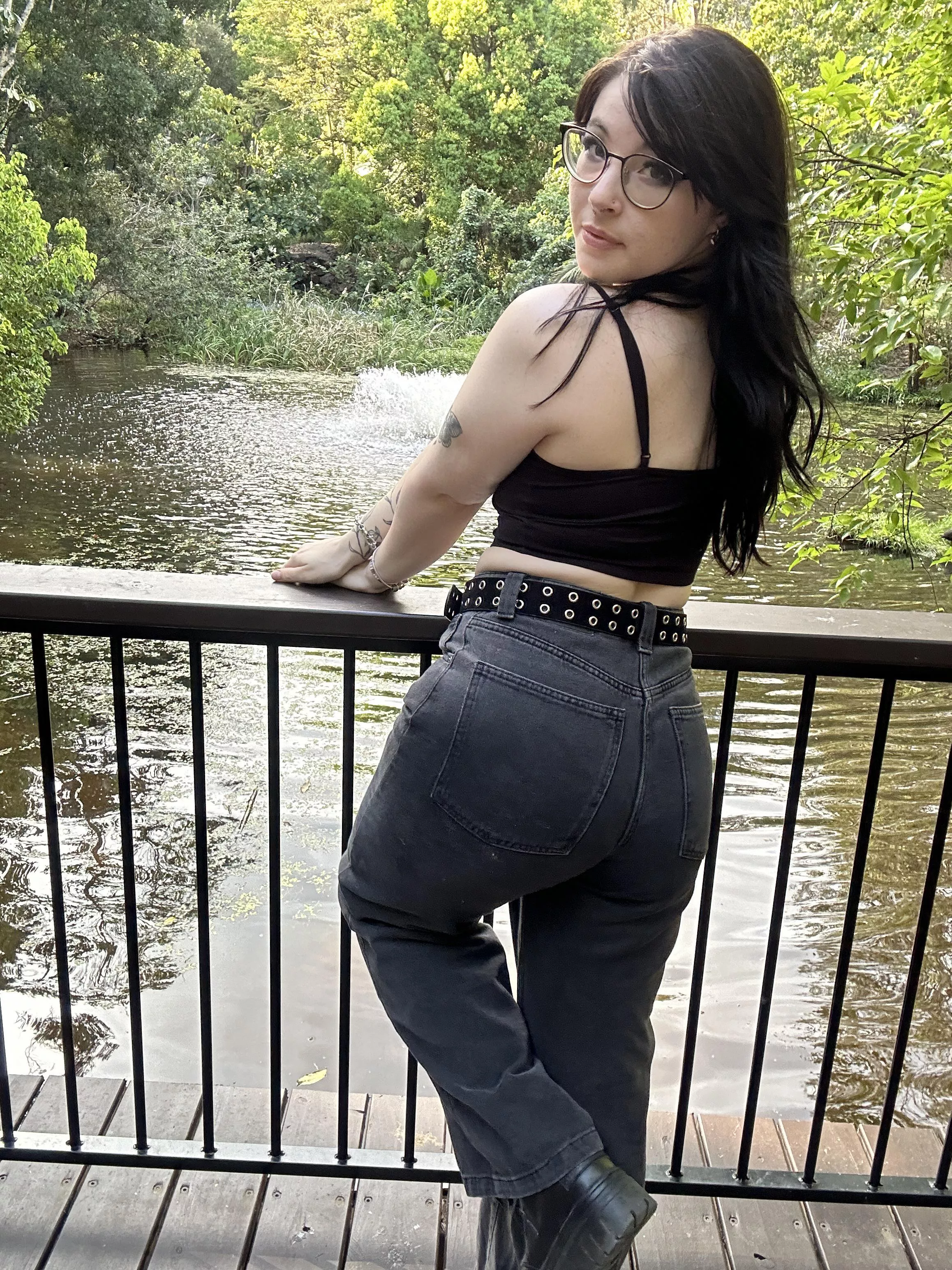 Let’s have a cute picnic here 